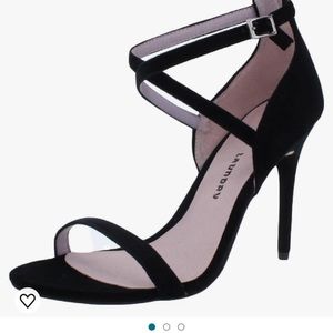 Chinese Laundry Lavelle Strappy Sandals-Gorgeous